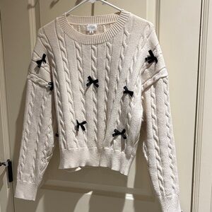 Le Lis (S) Cream Cable Knit Sweater with Black Bow Details